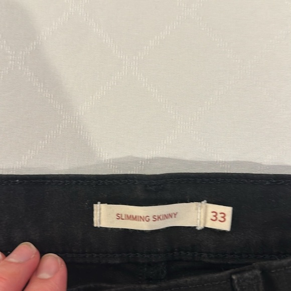Levi’s Women's Black Slimming Skinny Jeans size 33‎ EUC - Picture 3 of 7